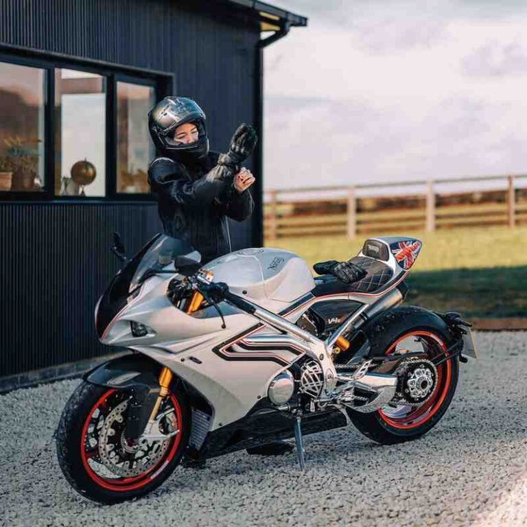 Norton V4 Superbike 2025