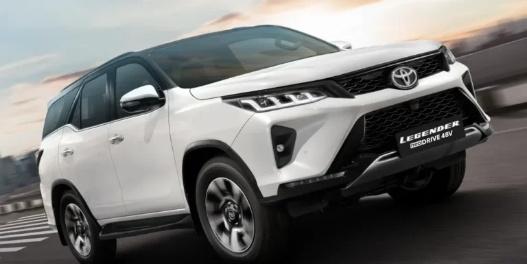 TOYOTA-FORTUNER-LEGENDER-2025