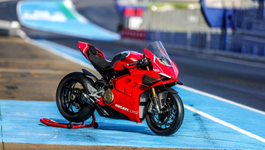 Ducati Panigale V4 R
