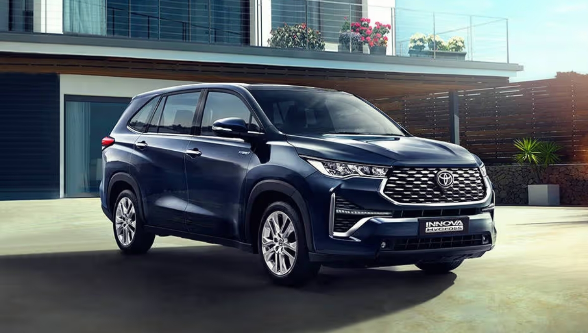 Toyota Innova Hycross