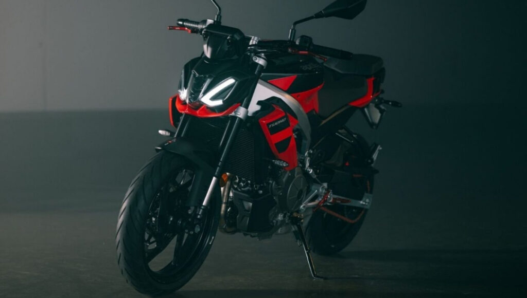 Aprilia Tuono 457