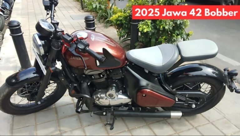 Jawa 42 Bobber