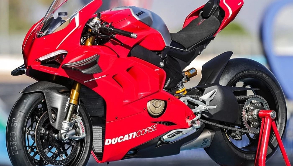 Ducati Panigale V4 R