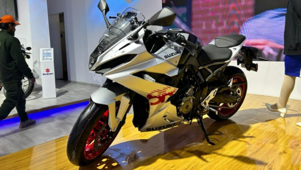 Suzuki GSX-8R