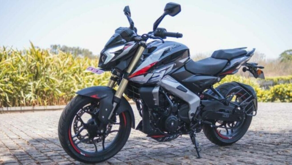 Bajaj Pulsar NS400 and Dominar 400