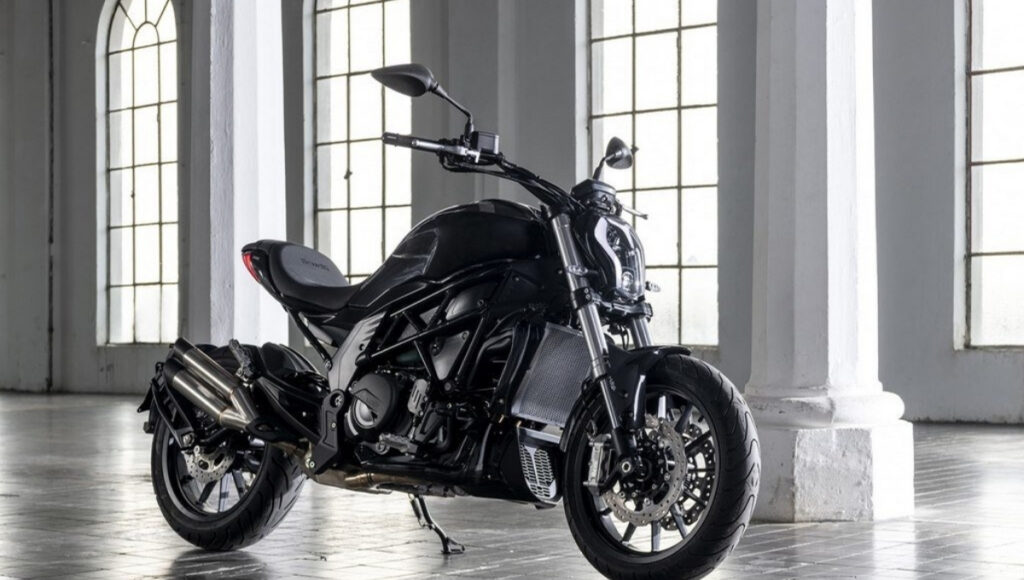 Benelli 502C Price, Features, Engine, Design and Ride Experience in India