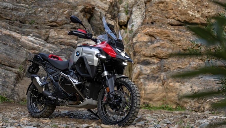 BMW R 1300 GS: Adventure and Power Combined for the Ultimate Riding Experience