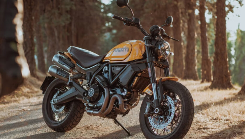 Ducati Scrambler 1100 Review: A unique experience of a powerful engine and stylish cruiser bike