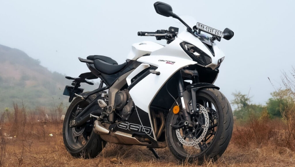 Triumph Daytona 660