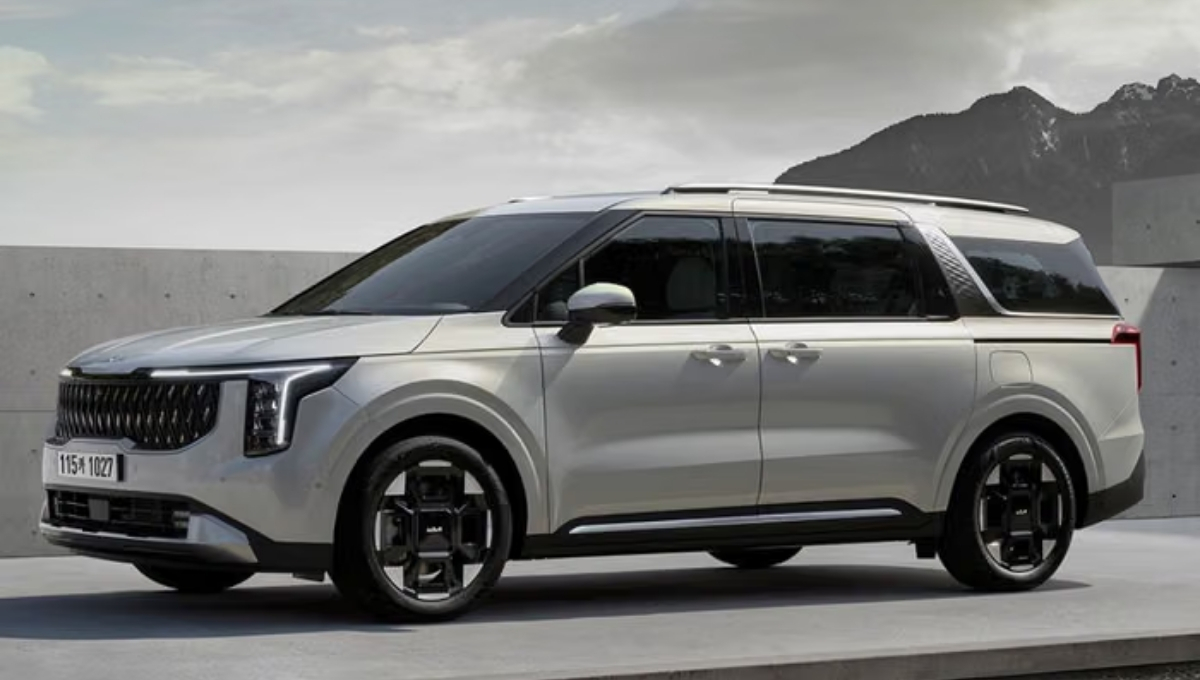 Kia Carnival: Luxury 6-Seater MPV with Spacious Interior, Diesel Engine and Advanced Comfort Features