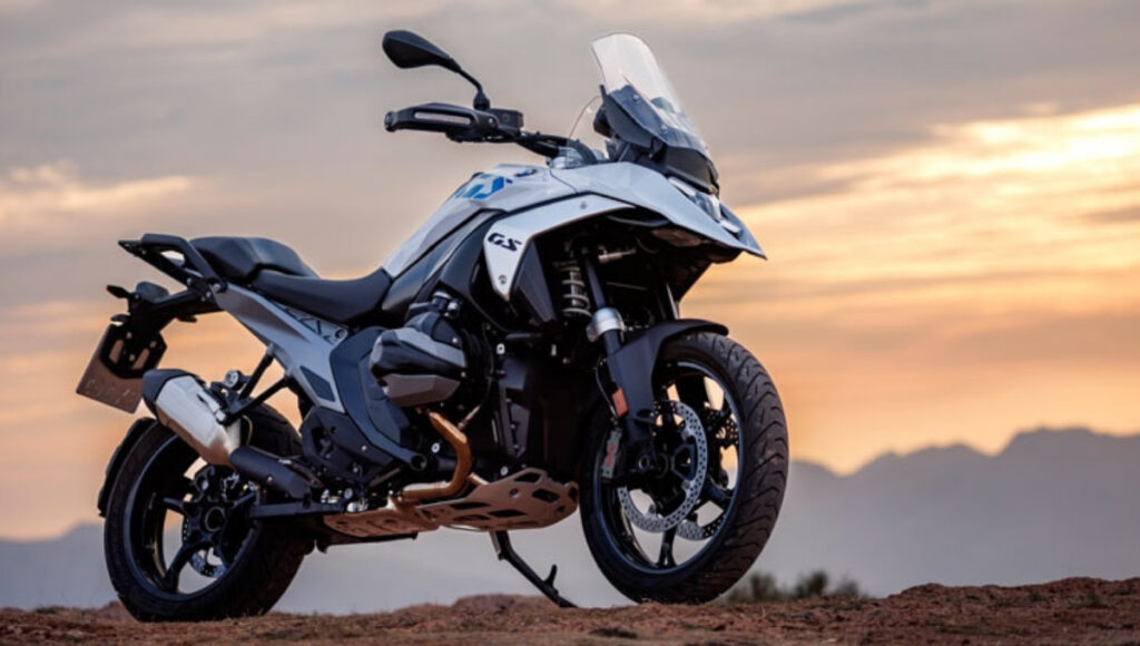 BMW R 1300 GS: A bike with a powerful engine and luxury features for adventure riders
