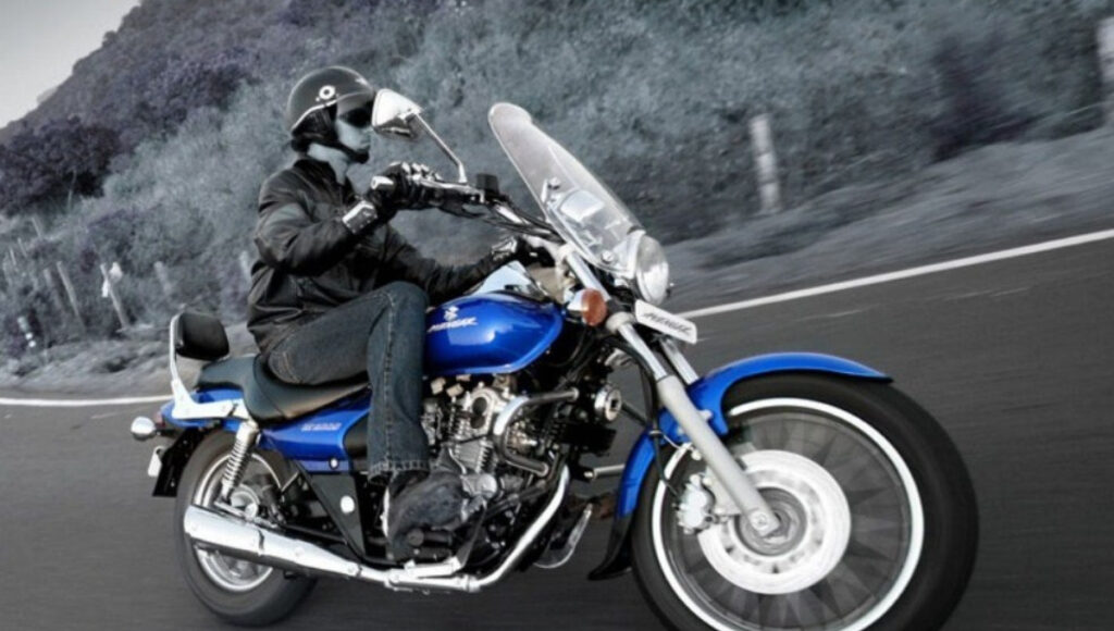 Bajaj Avenger Cruise 220 Review 2025: Classic Cruiser Bike with Comfortable, Stylish Ride