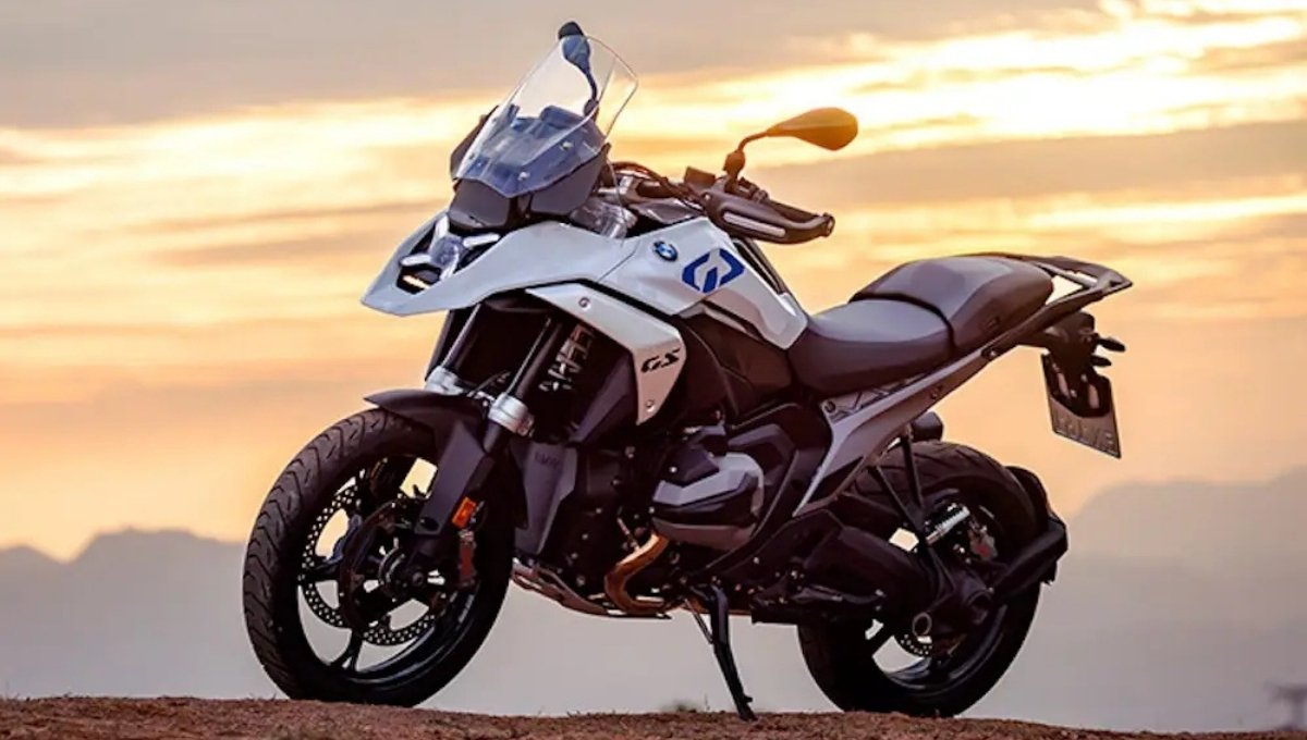 BMW R 1300 GS Adventure Bike Review, Features, Price, Performance, Safety, and Off-Road Experience
