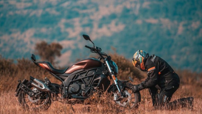 Benelli 502C Price, Features, Engine, Design and Ride Experience in India