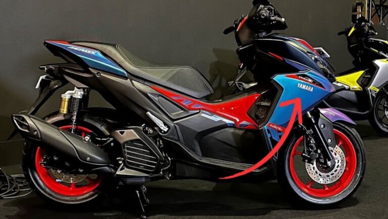 Yamaha Aerox 155 Review: 155cc BS6 Engine, ABS, Racing Blue and Grey