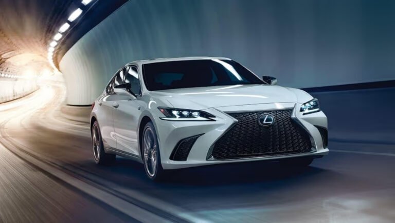 Lexus ES Review: The ultimate sedan experience of luxury, power and comfort