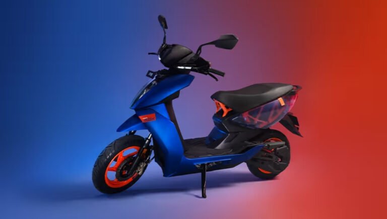 Ather 450 Apex: Experience Ultimate Smart, Safe, and Stylish Electric Scooter Riding in India