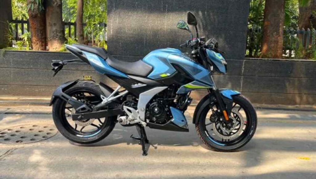 Bajaj Pulsar N160: The Perfect Blend of Power, Style, and Everyday Comfort