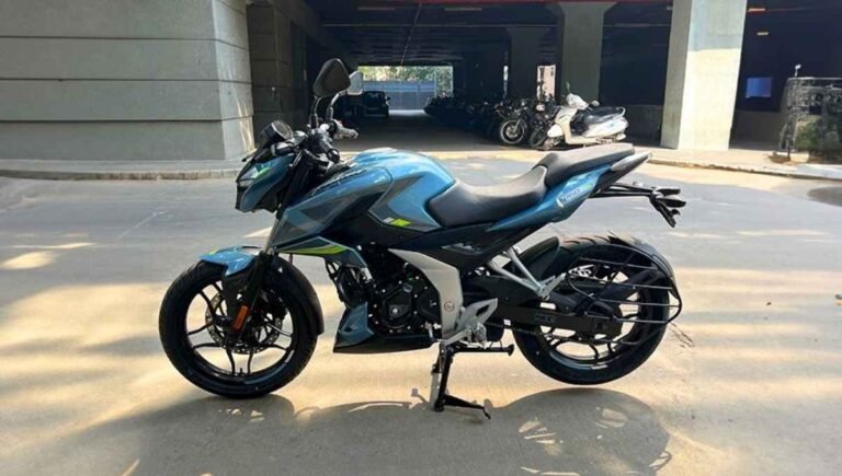 Bajaj Pulsar N160: The Perfect Blend of Power, Style, and Everyday Comfort