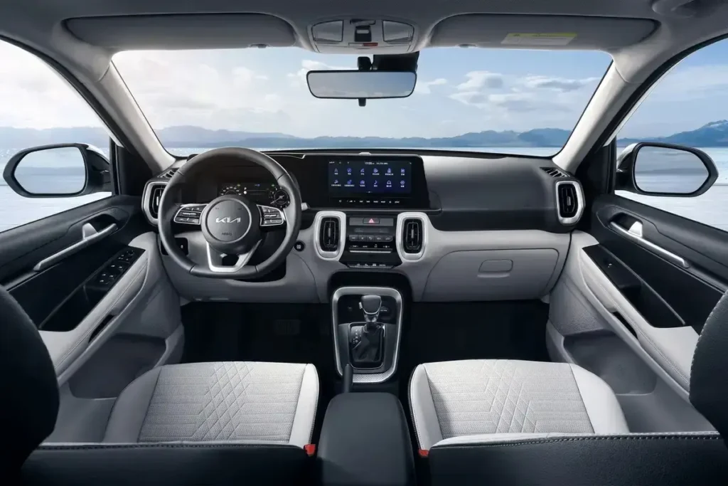 Kia Sonet 2026 इंटीरियर और फीचर्स