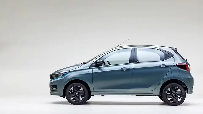 Tata Tiago EV Variants and Colour