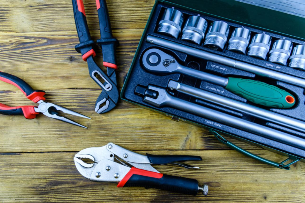 Manual vs Electric Car Tools