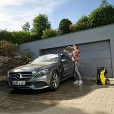 How to wash your car like a professional at home