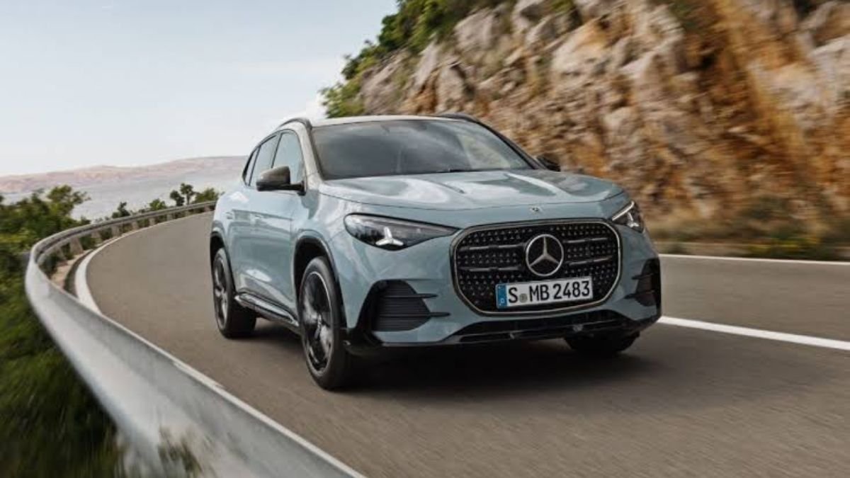 New Mercedes GLA Debuts