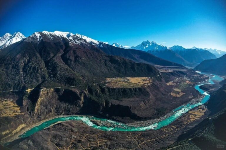 China Mega Dam Project