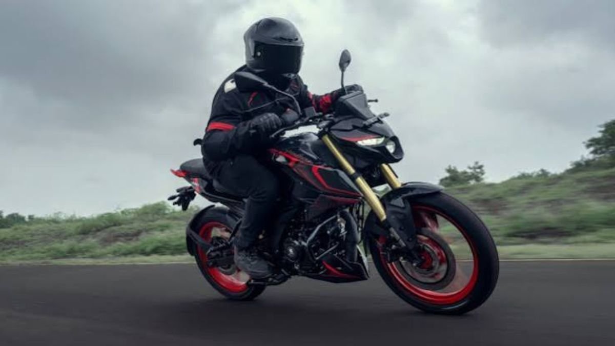 New Bajaj Pulsar N160 S, N160 SS Launched with Powerful Engine Features