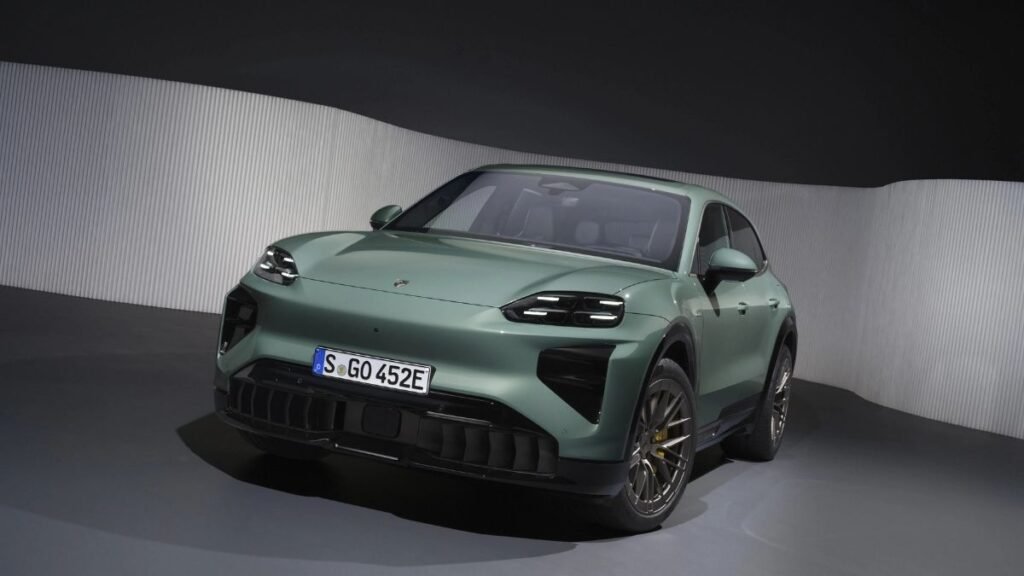 Porsche Cayenne Electric Launching