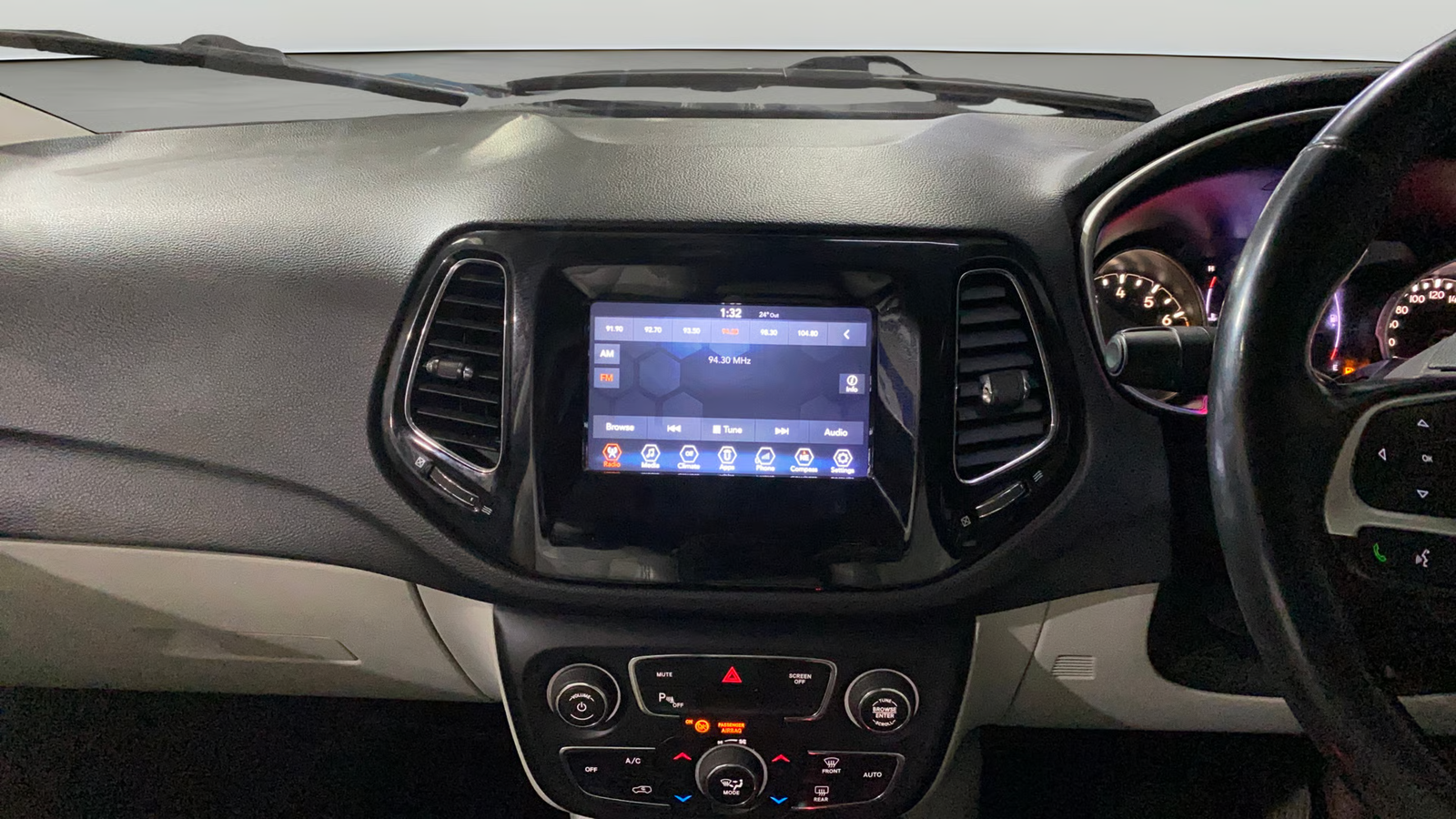 2018 Jeep Compass LIMITED (O) 1.4 PETROL AT